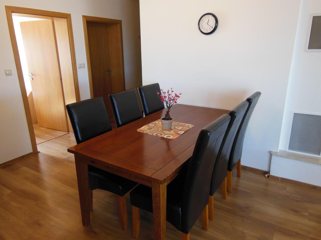 Apartman Slavkov Home & Parking Nova Lesna Ngoại thất bức ảnh
